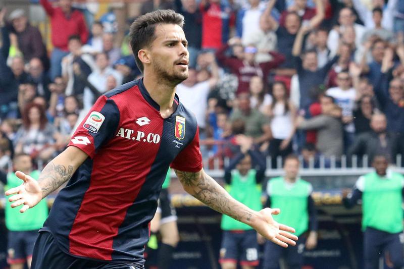 Suso non torna al Milan. “Vorrei restare al Genoa, ma…” Suso non torna al Milan. “Vorrei restare al Genoa, ma…”