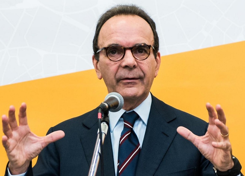 Milano, Parisi: “Pronti a governare subito dopo elezioni” Milano, Parisi: “Pronti a governare subito dopo elezioni”