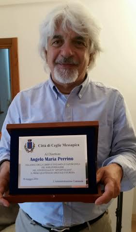 Ceglie Messapica premia il direttore di Affaritaliani Angelo Perrino Ceglie Messapica premia il direttore di Affaritaliani Angelo Perrino