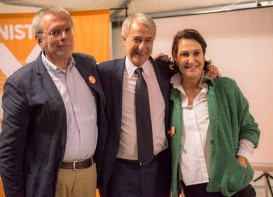 Pisapia mette all’asta i suoi calzini del 2011 per ‘Sinistra x Milano’