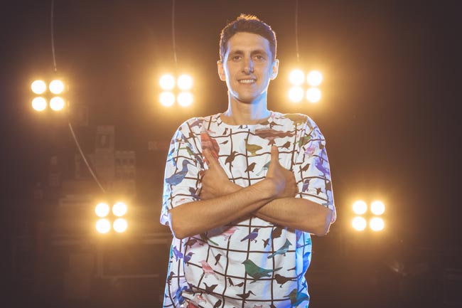Tommy Vee ad Affari: “Il Top DJ? Ha empatia, doti analitiche e..” Tommy Vee ad Affari: “Il Top DJ? Ha empatia, doti analitiche e..”