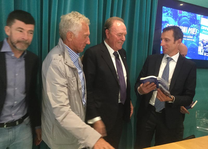 Giro d’Italia: Mediolanum pedala con Fondriest Giro d’Italia: Mediolanum pedala con Fondriest