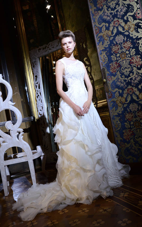 Carlo Pignatelli, presenta la sua collezione sposa a Palazzo Turati Carlo Pignatelli, presenta la sua collezione sposa a Palazzo Turati