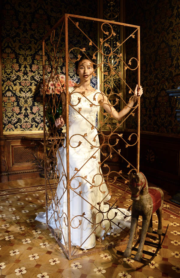 Carlo Pignatelli, presenta la sua collezione sposa a Palazzo Turati Carlo Pignatelli, presenta la sua collezione sposa a Palazzo Turati