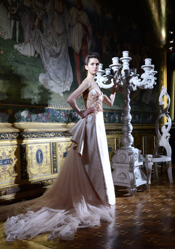 Carlo Pignatelli, presenta la sua collezione sposa a Palazzo Turati Carlo Pignatelli, presenta la sua collezione sposa a Palazzo Turati