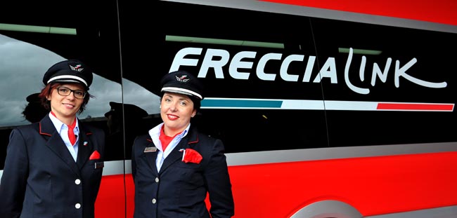 Con Freccialink il Frecciarossa arriva a Siena e… Con Freccialink il Frecciarossa arriva a Siena e…