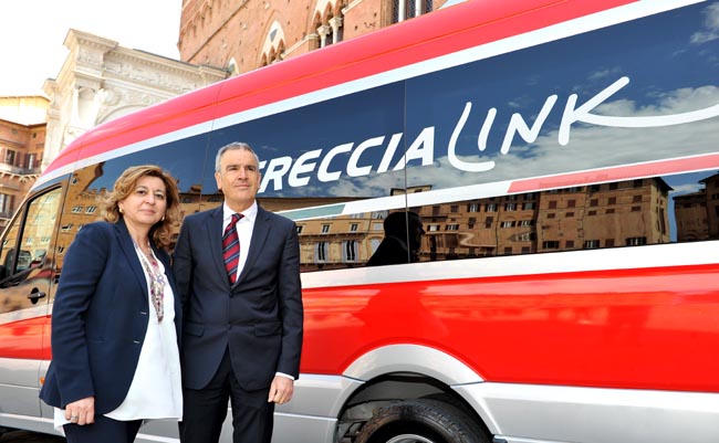 Con Freccialink il Frecciarossa arriva a Siena e… Con Freccialink il Frecciarossa arriva a Siena e…