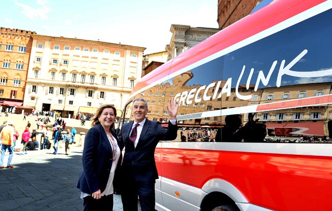 Con Freccialink il Frecciarossa arriva a Siena e… Con Freccialink il Frecciarossa arriva a Siena e…
