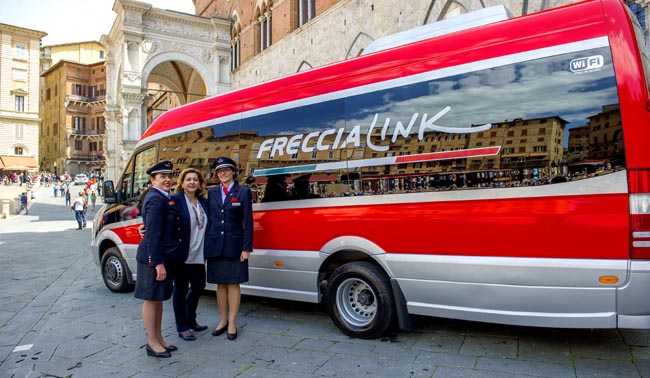 Con Freccialink il Frecciarossa arriva a Siena e… Con Freccialink il Frecciarossa arriva a Siena e…