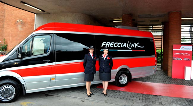 Con Freccialink il Frecciarossa arriva a Siena e… Con Freccialink il Frecciarossa arriva a Siena e…