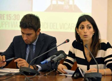 “Raggi ineleggibile”. Esposto in Tribunale