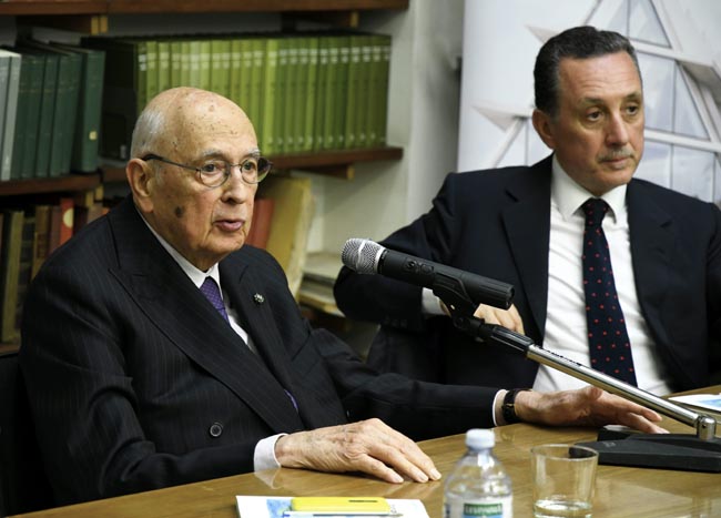 Napolitano regista del partito post-Pd Napolitano regista del partito post-Pd