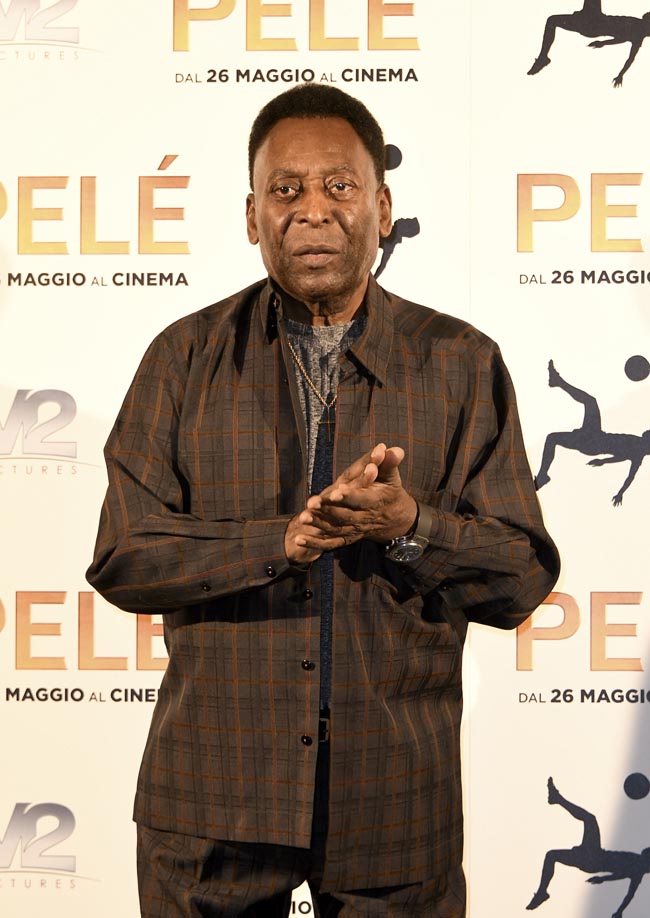 Pelè presenta il film e tradisce il Brasile: “Messi il mio preferito”