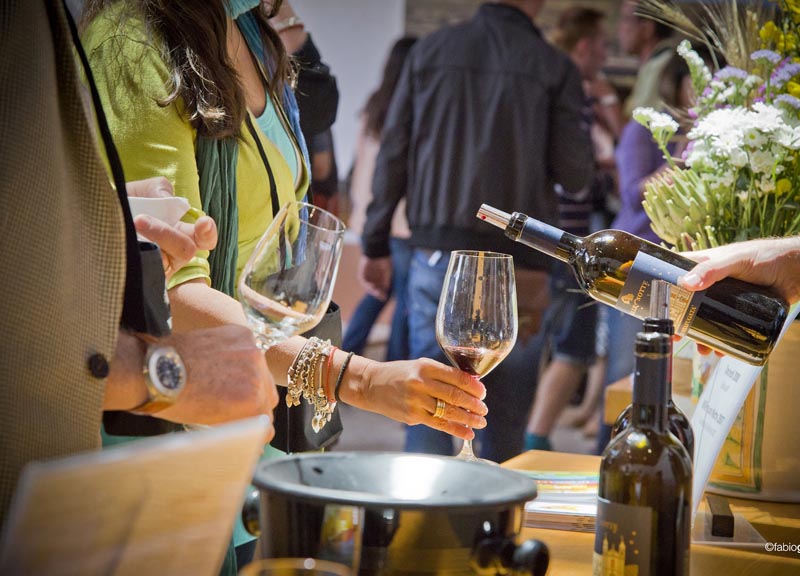 Cantine Aperte a Donnafugata: pane, olio e vino per la bio diversità Cantine Aperte a Donnafugata: pane, olio e vino per la bio diversità
