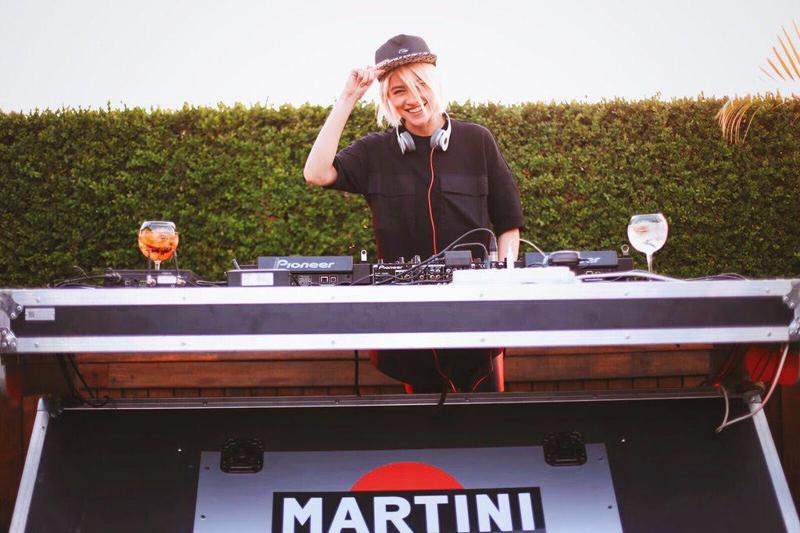 Aperitivo glam alla Terrazza Martini. The Milan Show Biz. LE FOTO Aperitivo glam alla Terrazza Martini. The Milan Show Biz. LE FOTO