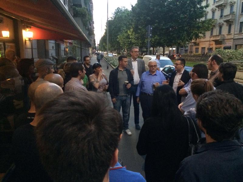 Pavesi, il comizio diventa un raduno della destra radicale. FOTO Pavesi, il comizio diventa un raduno della destra radicale. FOTO