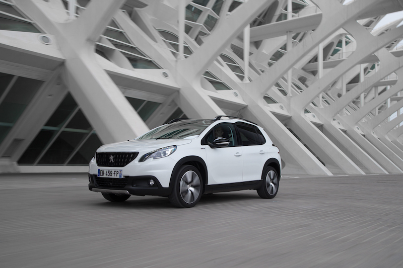 Nuovo Peugeot 2008, la seduzione e la forza di un SUV Nuovo Peugeot 2008, la seduzione e la forza di un SUV