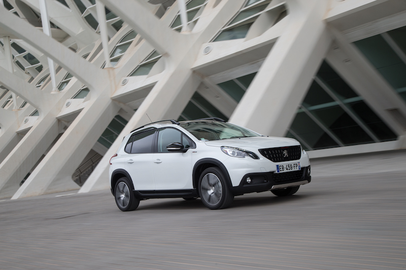 Nuovo Peugeot 2008, la seduzione e la forza di un SUV Nuovo Peugeot 2008, la seduzione e la forza di un SUV
