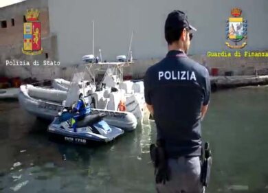 VIDEO/ Traffico di oloturie a Taranto: maxi-sequestro