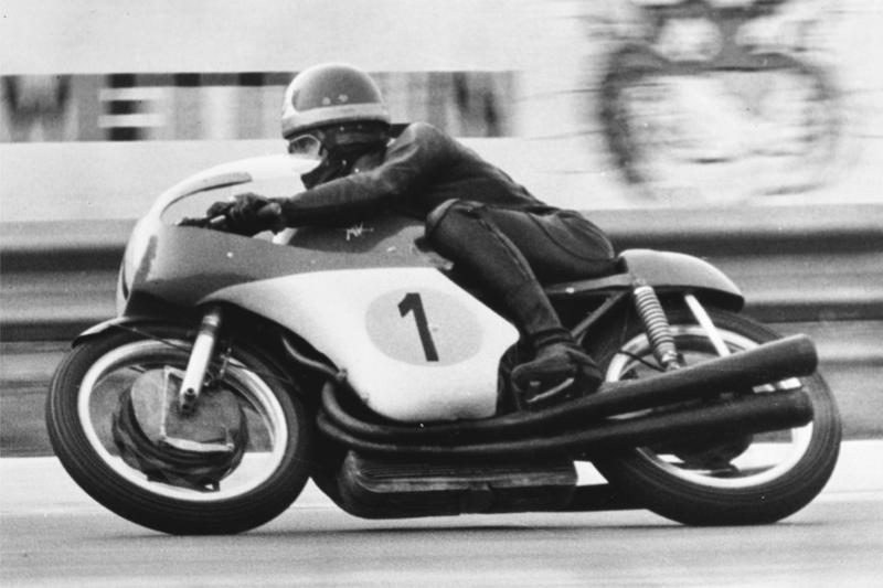 Agostini ad Affari: “Hailwood il rivale più grande. E Vale Rossi…” Agostini ad Affari: “Hailwood il rivale più grande. E Vale Rossi…”