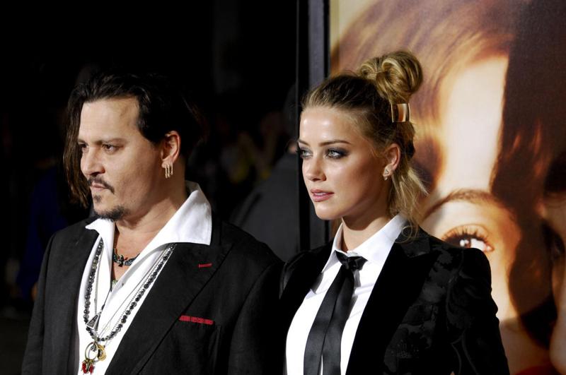 Si apre il fronte pro Johnny Depp. Il divorzio? E’ un caso mondiale Si apre il fronte pro Johnny Depp. Il divorzio? E’ un caso mondiale