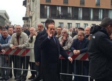 Milan ai cinesi: vertice di Arcore primo ok di Berlusconi. I tempi