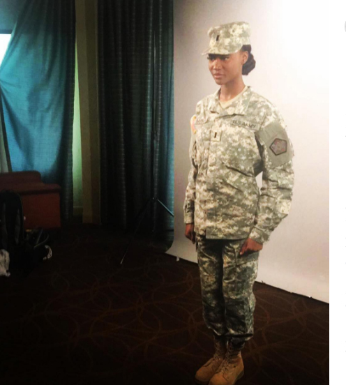 Miss Stati Uniti Deshauna Barber è comandante dell’esercito Miss Stati Uniti Deshauna Barber è comandante dell’esercito