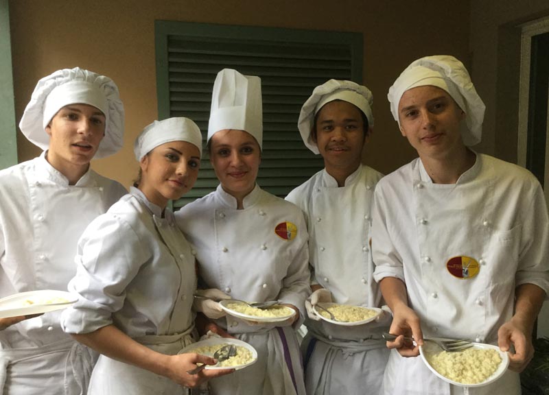 A Cornaredo nasce il nuovo modello di scuola alberghiera A Cornaredo nasce il nuovo modello di scuola alberghiera