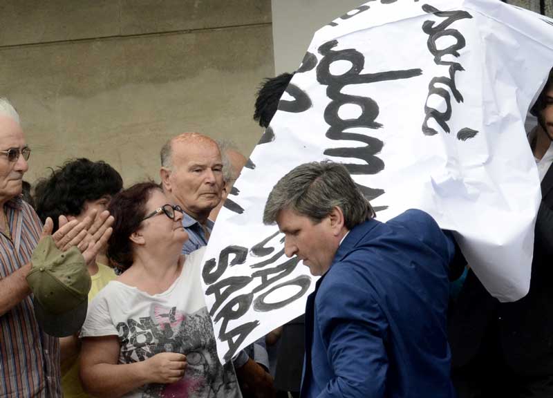 Delitto Sara Di Pietrantonio: Lo strazio dei funerali a Ponte Galeria Delitto Sara Di Pietrantonio: Lo strazio dei funerali a Ponte Galeria