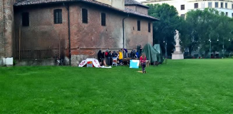 Milano, De Chirico: al parco delle Basiliche un rave party di odio Milano, De Chirico: al parco delle Basiliche un rave party di odio