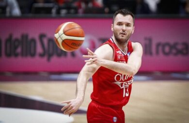 L’Olimpia Milano abbatte Reggio Emilia: 97-73. Vola 3-2 nella serie