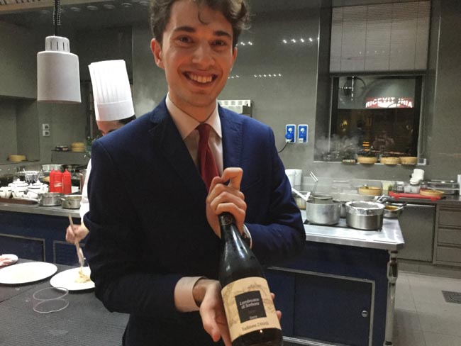 Calcio, vino e buon cibo a tavola con Demetrio Albertini Calcio, vino e buon cibo a tavola con Demetrio Albertini