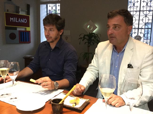Calcio, vino e buon cibo a tavola con Demetrio Albertini Calcio, vino e buon cibo a tavola con Demetrio Albertini