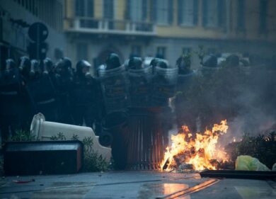 ‘No Expo’, tre antagonisti condannati per le devastazioni