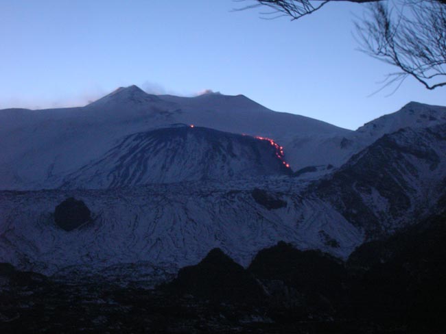 Etna: il vulcano che cambia, una mappa disegna il nuovo volto