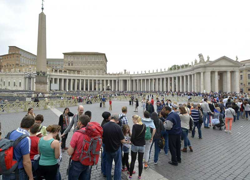 Turismo: il crollo di Roma superata da Milano. Al rogo 540 mln di euro Turismo: il crollo di Roma superata da Milano. Al rogo 540 mln di euro