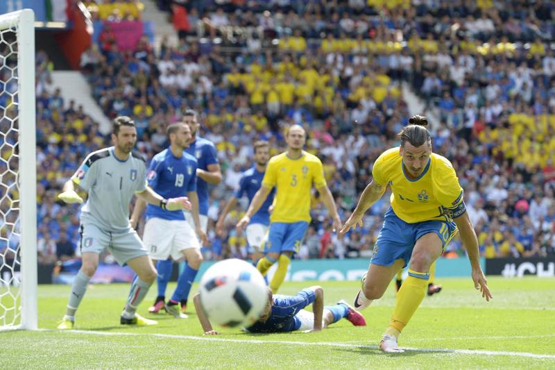 Euro 2016, Italia-Svezia 1-0: lampo di Eder. Azzurri agli ottavi Euro 2016, Italia-Svezia 1-0: lampo di Eder. Azzurri agli ottavi