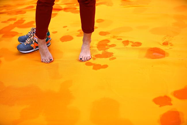 “Floating Piers”, l’arancione di Christo sul Lago d’Iseo. FOTO e VIDEO