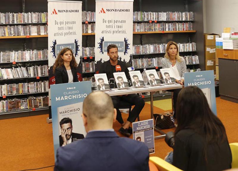 Claudio Marchisio, in libreria la sua autobiografia social Claudio Marchisio, in libreria la sua autobiografia social