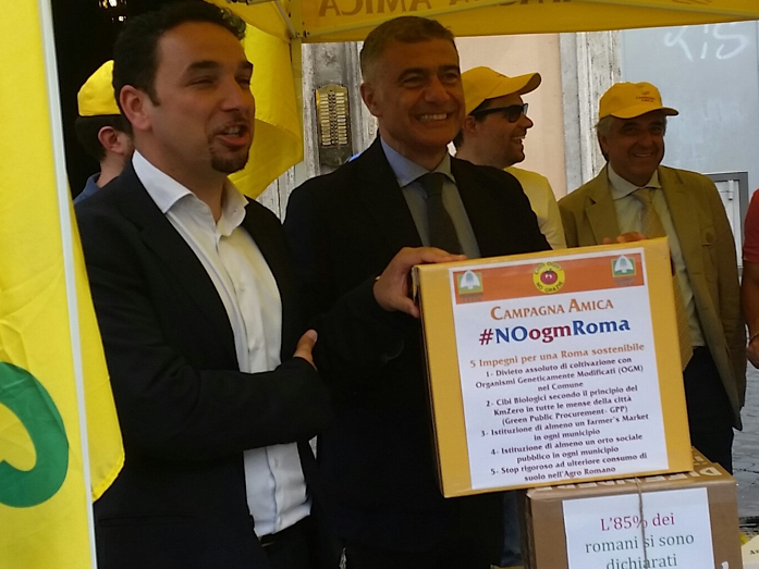 Pecoraro Scanio: voto Raggi per una Roma “No Ogm” Pecoraro Scanio: voto Raggi per una Roma “No Ogm”