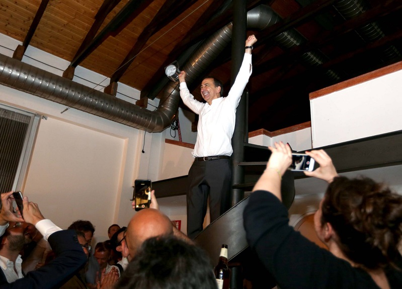 Beppe Sala eletto sindaco. Grande festa a Palazzo Marino Beppe Sala eletto sindaco. Grande festa a Palazzo Marino
