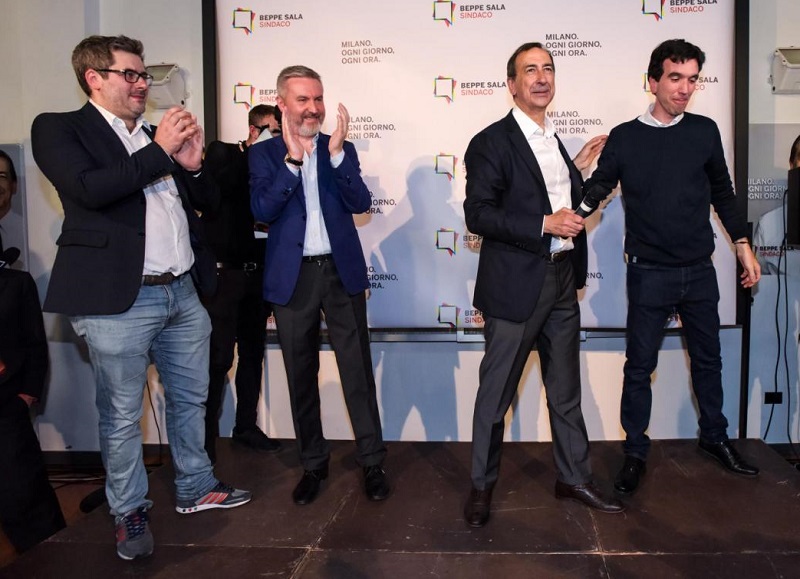 La felicità dei dirigenti Pd. Bussolati: “Complimenti da Renzi” La felicità dei dirigenti Pd. Bussolati: “Complimenti da Renzi”