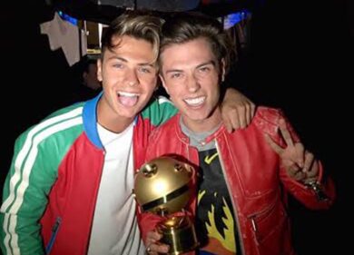MTV Awards: pioggia di premi su Benji & Fede