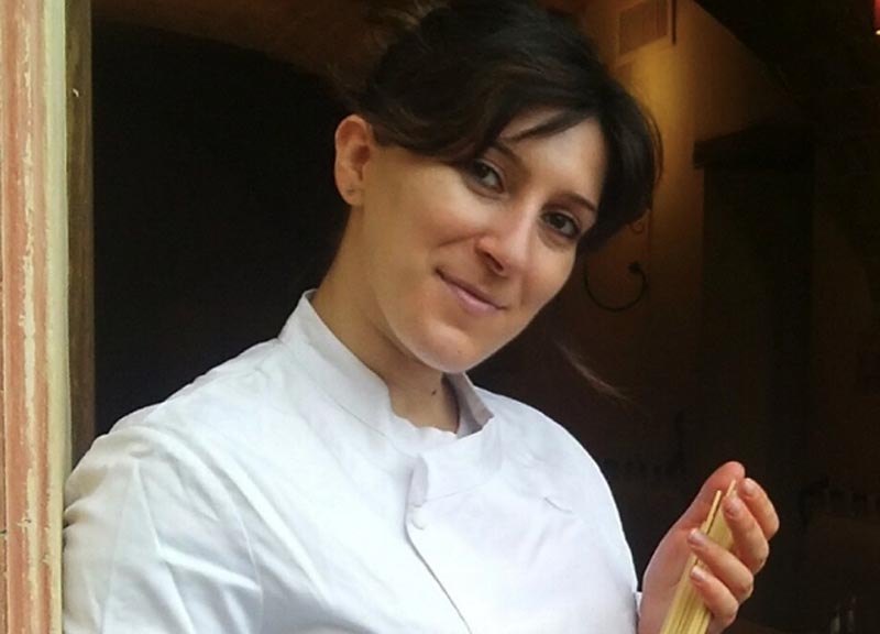 La Chef Sabrina Tuzi “live” con Birra Moretti le Regionali La Chef Sabrina Tuzi “live” con Birra Moretti le Regionali