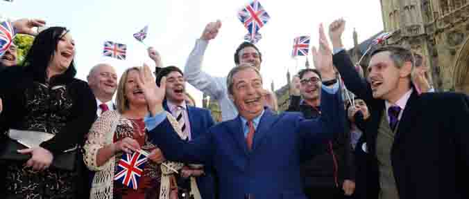 Brexit, Farage commenta “Le dimissioni di Cameron una scelta giusta” Brexit, Farage commenta “Le dimissioni di Cameron una scelta giusta”