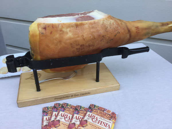 Aria di Festa per il prosciutto di San Daniele Aria di Festa per il prosciutto di San Daniele