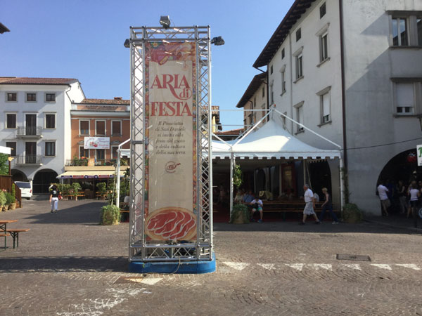 Aria di Festa per il prosciutto di San Daniele