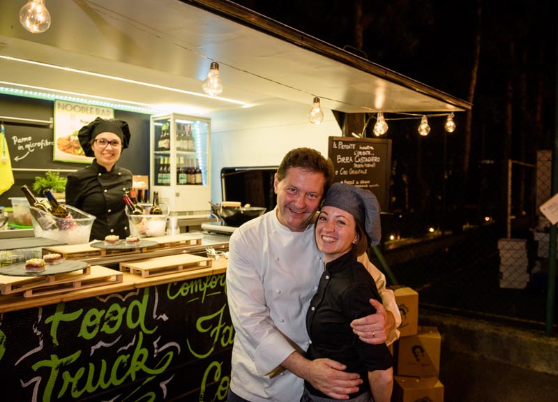 Da Vittorio a Brusaporto : “Gli Artisti dello Street Food”. Da Vittorio a Brusaporto : “Gli Artisti dello Street Food”.