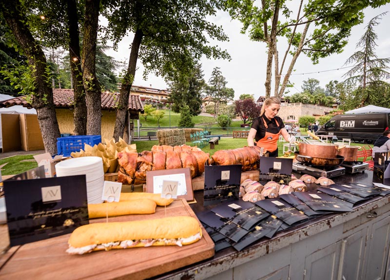 Da Vittorio a Brusaporto : “Gli Artisti dello Street Food”. Da Vittorio a Brusaporto : “Gli Artisti dello Street Food”.