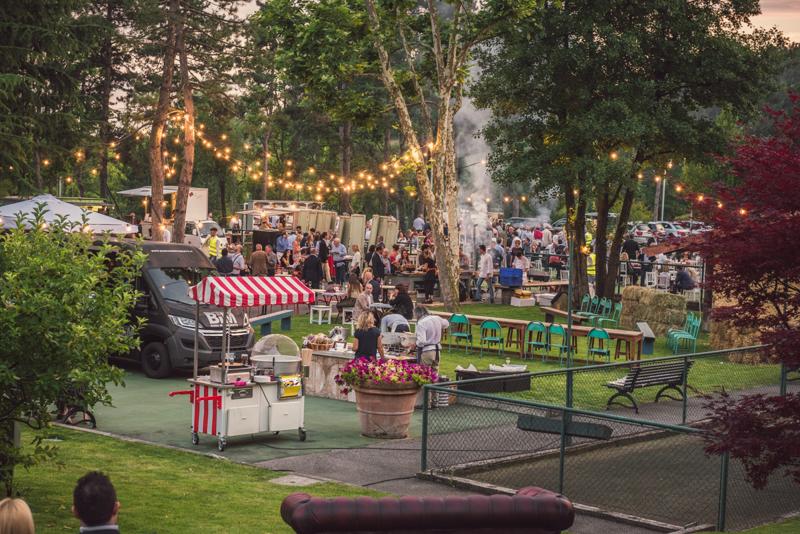 Da Vittorio a Brusaporto : “Gli Artisti dello Street Food”. Da Vittorio a Brusaporto : “Gli Artisti dello Street Food”.
